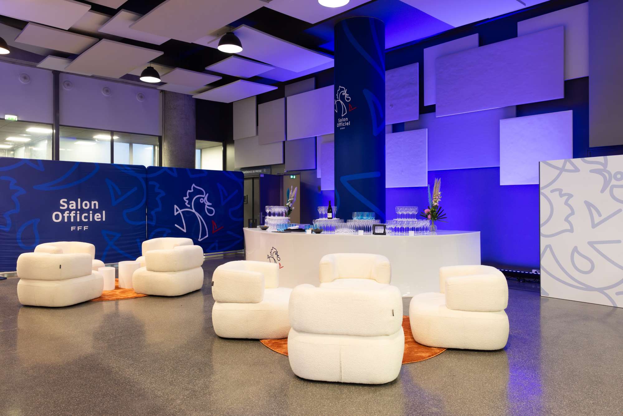 Salon lors de la Coupe de France de football au Stade de France.