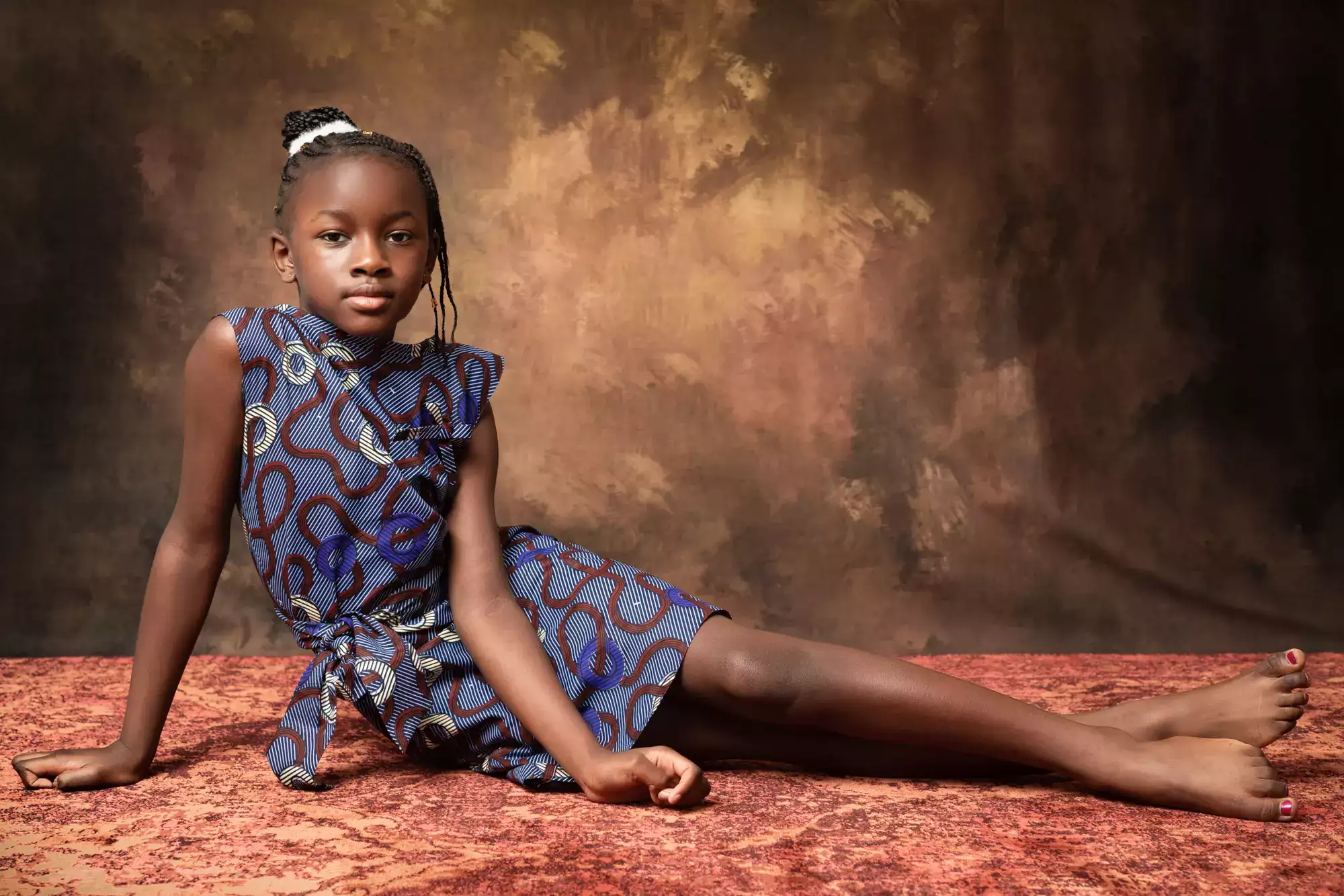 La tradition qui rencontre la modernité, un tissu qui rappelle un autre pays pour immortaliser un instant.