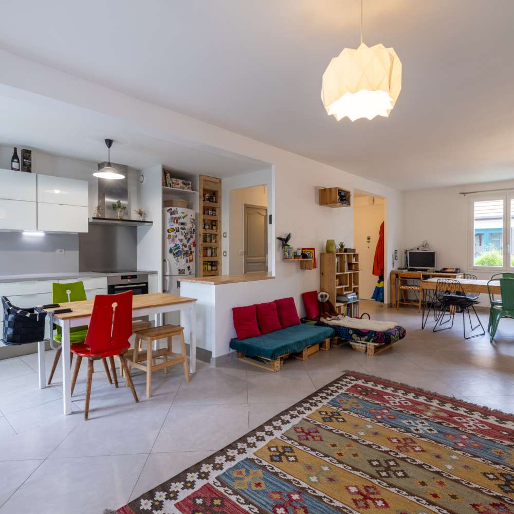 Photo par Antoine Ravet d'une maison en vente.